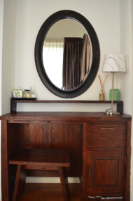 Teakia Vanity table and stool